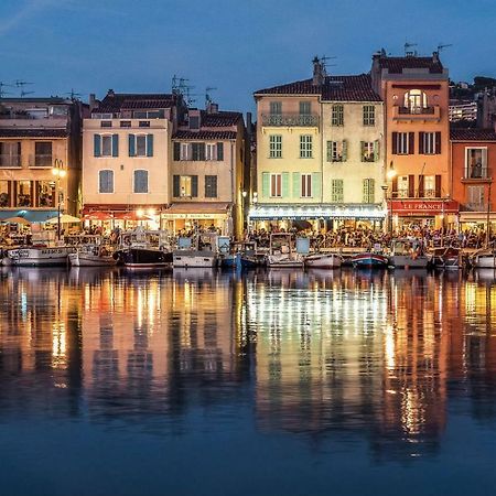 Appartement Les Barques, Vue splendide sur le port de Cassis Extérieur photo